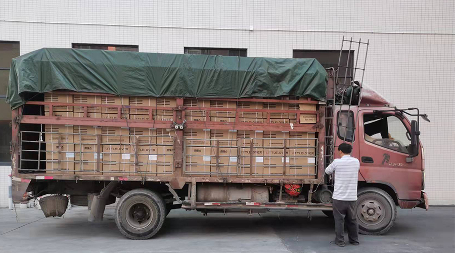 15天，金環(huán)電器順利完成電商客戶的內(nèi)衣干衣機(jī)出貨