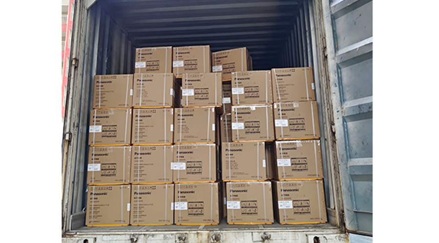 滿滿的貨物！國內(nèi)知名品牌客戶全自動滾筒洗衣機(jī)裝柜發(fā)貨