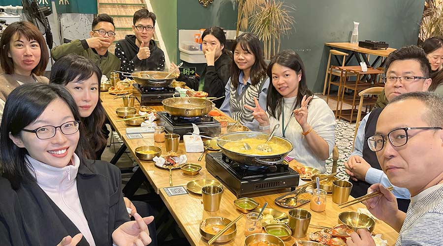 寒冬暖心！金環(huán)電器銷售部組織火鍋團(tuán)建沖刺2022